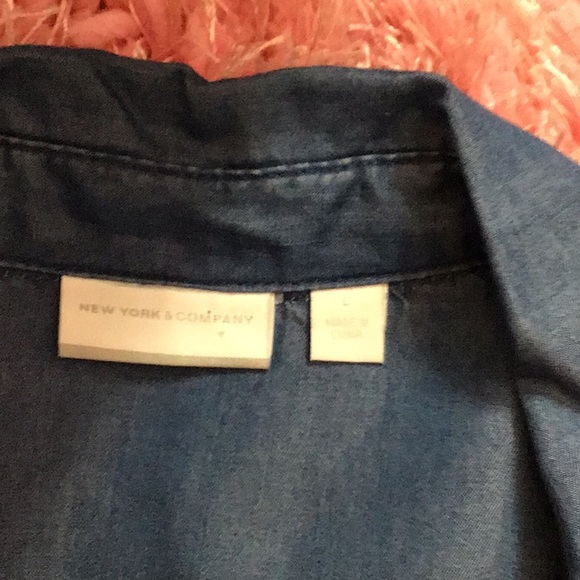 NewYork And Company Chambray Tunic Size Large - Picture 5 of 5